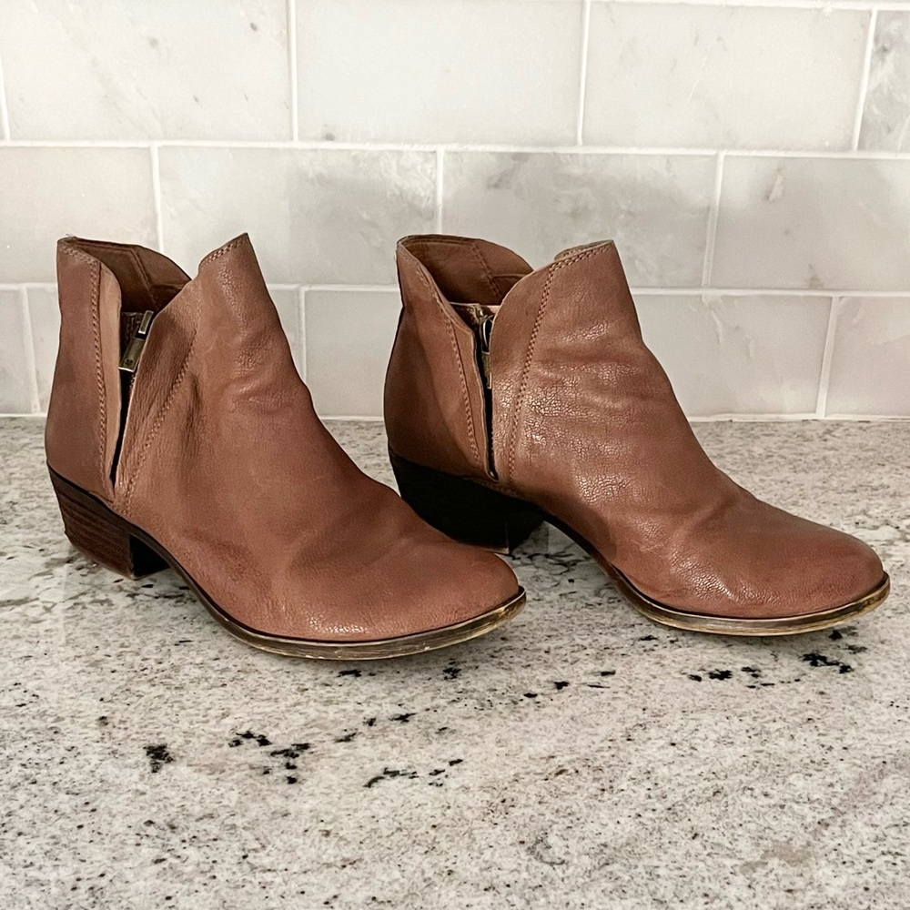 Lucky brand Brenon brown leather booties low heel